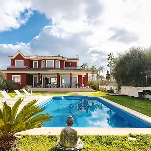Red House Llucmajor (Mallorca)